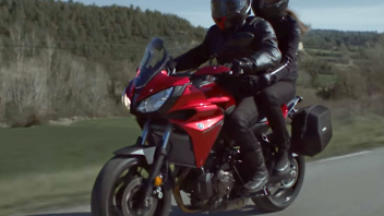 Moto - News: Yamaha Tracer 700, video: trasforma la tua storia