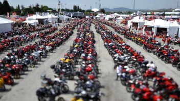 World Ducati Week: La tre giorni Rossa con un tocco di azzurro
