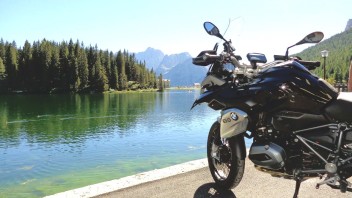 Moto - Test: Mototurismo: le Dolomiti con la BMW R 1200 GS Triple Black