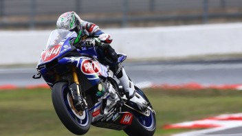 STK1000: Mahias sul trono di Magny-Cours, 3° De Rosa