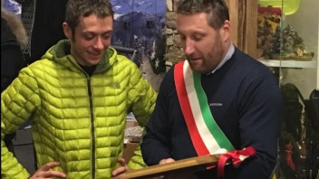 Valentino Rossi cittadino onorario di Pinzolo...con sbandata