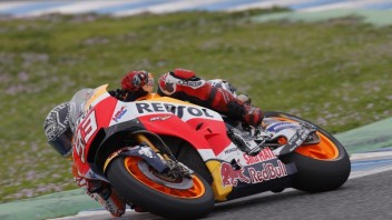 MotoGP: Test con lussazione per Marquez a Jerez
