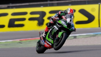 SBK: Rea, una scheggia sul giro secco e passo gara, 9° Melandri