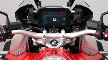 Moto - News: BMW Motorrad: Connectivity, l'optional che mancava