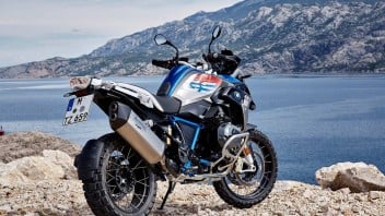 Moto - News: Mercato 2017: a giugno, finalmente il segno +