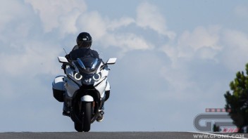 Moto - Test: BMW K 1600 GTL: globetrotter in salsa Lounge