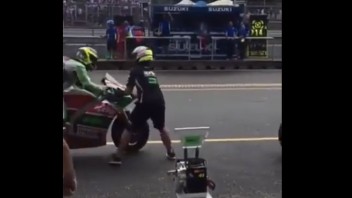 MotoGP: Incidente Aleix-Iannone: un video scagiona il meccanico