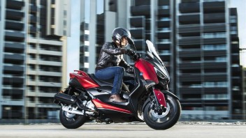 Moto - News: Yamaha X-MAX 125 m.y. 2018: look rinnovato per il piccolo sportivo di Iwata