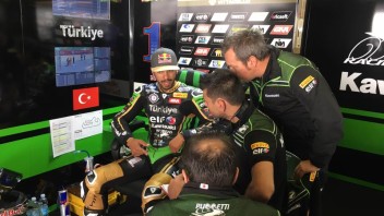 SBK: FP3, SSP: Sofuoglu anfibio a Magny-Cours, 13° Caricasulo