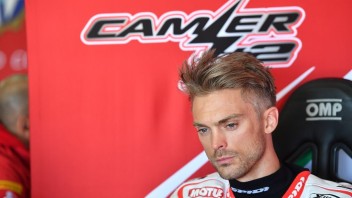 SBK: OFFICIAL: Leon Camier with Honda Red Bull in 2018