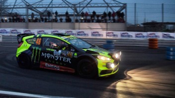 MotoGP: Rossi attacca e prende il comando del Monza Rally