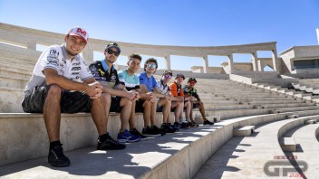 MotoGP: I piloti della MotoGP turisti per caso a Doha