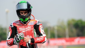 SBK: Laverty, che spavento! Investito come Simoncelli