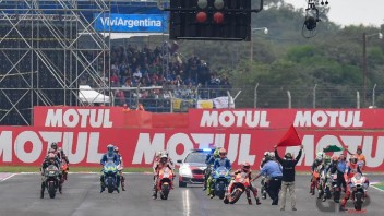 MotoGP: Arriva la bandiera nera per chi causa una caduta