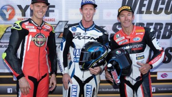 SBK: Bayliss on the Australian podium at 49