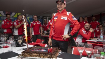 MotoGP: Lorenzo festeggia i suoi primi 31 anni a Jerez
