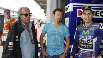 MotoGP: Pernat ribatte a Lorenzo: i buffoni sono un'altra cosa