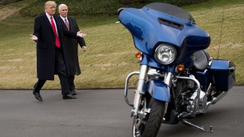 Moto - News: Harley-Davidson Vs Trump: il Presidente prende in giro H-D