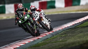 SBK: Rea and Haslam off to a flying start with the Kawasakis at Suzuka