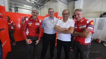 MotoGP: Ross Brawn: "La F1 dovrebbe essere accessibile come la MotoGP"