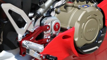 Moto - News: CNC Racing: "coccole" per la Ducati Panigale V4