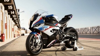 EICMA: Dalle auto alla moto: pacchetto M per la BMW S1000RR