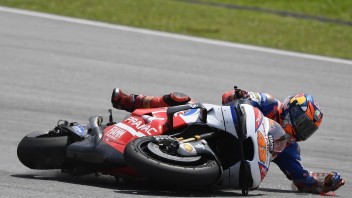 MotoGP: LE FOTO: La caduta di Miller nei test di Sepang