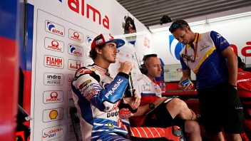 MotoGP: Bagnaia scherza: “Partire insieme a Rossi e Lorenzo mi fa sorridere”