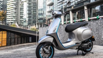 Moto - News: Vespa: un tour da rock star per l'estate 2019