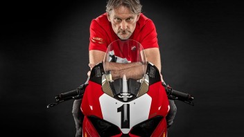 Moto - News: Ducati celebra i 25 anni della 916 con una Panigale V4 ispirata a Fogarty