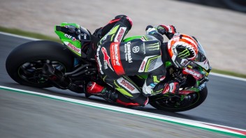 SBK: FP1: Rea already a monster at Laguna, Bautista on the chase with 1 second