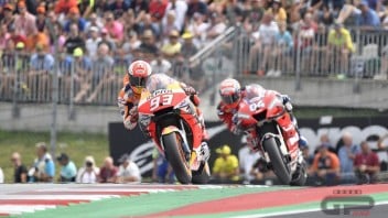 MotoGP: Dovizioso batte Lorenzo, Marquez a un podio da Agostini