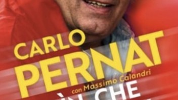 MotoGP: Belin che paddock! Carlo Pernat autografa il libro regalo PERNATale!