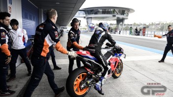 MotoGP: Garages with &quot;benches&quot;: reserves instead of regulars in tests