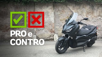 Moto - Test: Yamaha XMAX 300 Iron Max, pro e contro