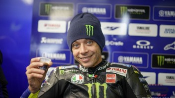 MotoGP: Il dilemma di Rossi: il team ufficiale o l'opzione Petronas con Marini