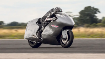 Moto - News: Guy Martin vuole passare la soglia delle 300 mph su Suzuki Hayabusa!