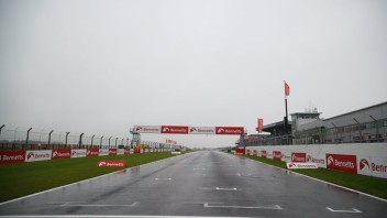 SBK: BSB, Donington impracticable: Race 1 cancelled, three races on Sunday