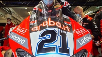 SBK: Michael Rinaldi debutta sulla Ducati V4 ufficiale a Estoril