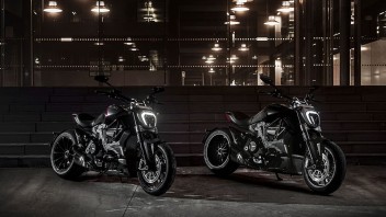 Moto - News: Ducati XDiavel: arrivano la versione Dark e Black Star