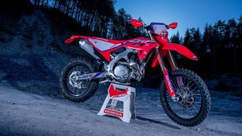 Moto - News: Honda CRF450RX Enduro 2021: fuoristrada per tutti, foto, caratteristiche e video