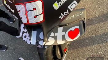 MotoGP: Aprilia nel nome di Gresini: la scritta Fausto e un cuore sulle ali