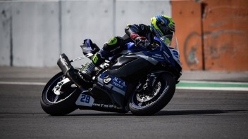 SBK: Aegerter chiude al comando i test di Barcellona, ma la sorpresa è Bernardi