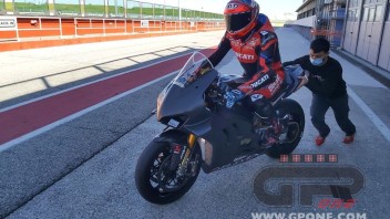 SBK: Da Losail a Misano: Michele Pirro sulla Ducati V4 di Chaz Davies