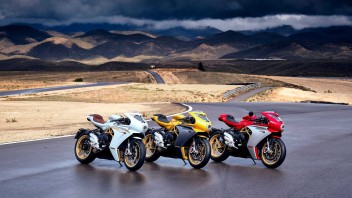 Moto - News: MV Agusta Superveloce e Superveloce S 2021, ecco i prezzi