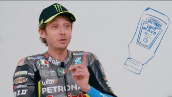 MotoGP: VIDEO - Valentino Rossi si confessa: "mangio la pizza con la maionese"