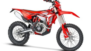 Moto - News: Beta RR MY2022: a 2 e 4 Tempi, l'endurista è accontentato