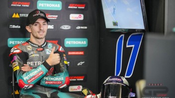 Moto3: Le Mans: pioggia di cadute nelle FP1, John McPhee 1° davanti ad Acosta