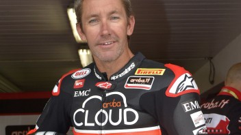 SBK: Troy Bayliss in bad accident: C4 fracture and spinal cord injury 
