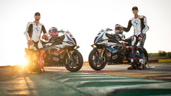 SBK: BMW removes the veil! Here are the 2021 liveries of van der Mark and Sykes